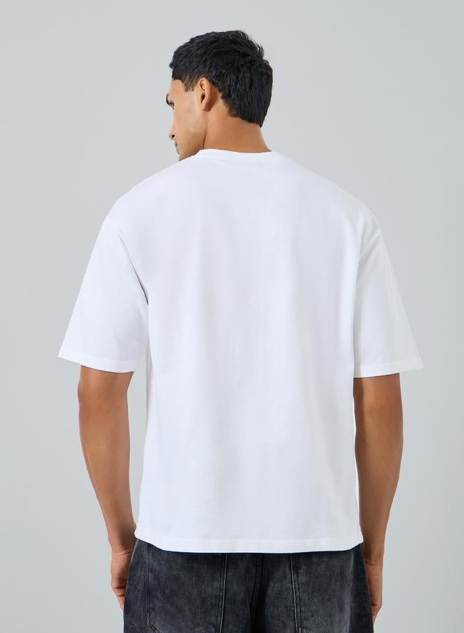 ستايلي تيشيرت واسع بتطريز نمر - Image 5